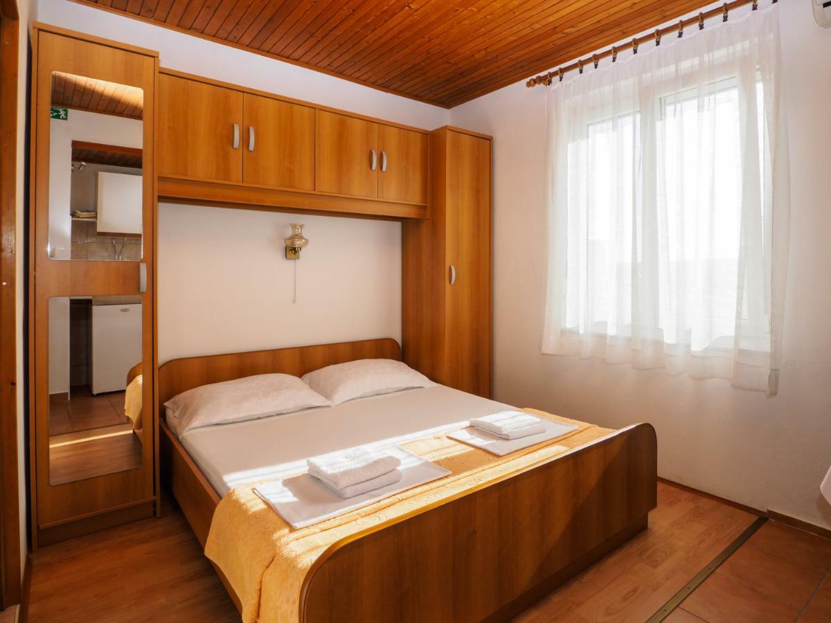 Cozy Studio With Private Terrace Barac Crikvenica Exterior photo